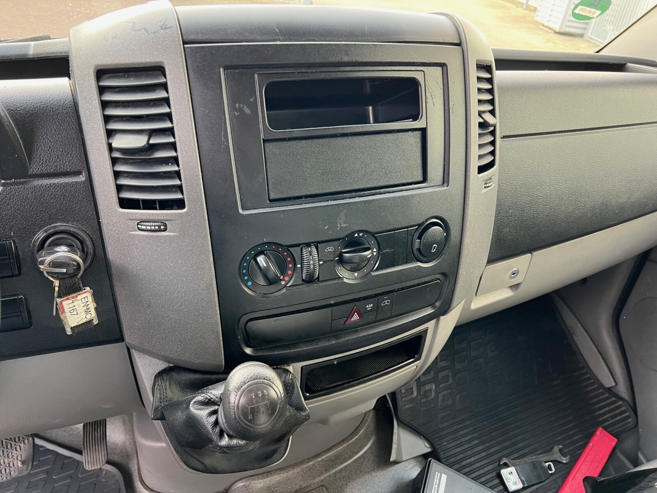 Mercedes-Benz Sprinter 313 CDI 4x2 Sprinter 313 CDI 4x2, 5x Vorhanden! - Фургон с закрытым кузовом: фото 4 Mercedes-Benz Sprinter 313 CDI 4x2 Sprinter 313 CDI 4x2, 5x Vorhanden! - Фургон с закрытым кузовом: фото 4