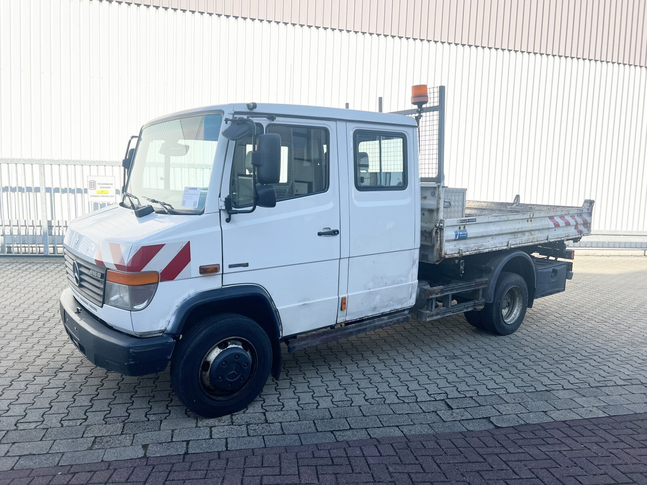 Mercedes-Benz Vario 816 D 4x2 Doka Vario 816 D 4x2 Doka, 2x AHK, Meiller Kipper - Самосвал: фото 1 Mercedes-Benz Vario 816 D 4x2 Doka Vario 816 D 4x2 Doka, 2x AHK, Meiller Kipper - Самосвал: фото 1