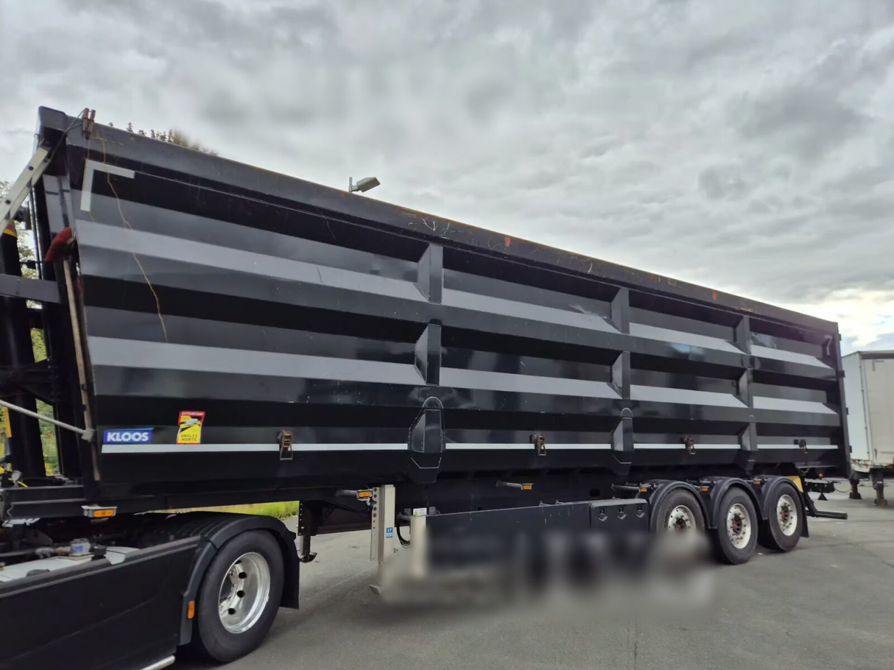 KLOOS FT 74 KLOOS FT 74, Stahlmulde ca. 74m³, 2x Liftachse, Rüttler - Полуприцеп: фото 3 KLOOS FT 74 KLOOS FT 74, Stahlmulde ca. 74m³, 2x Liftachse, Rüttler - Полуприцеп: фото 3