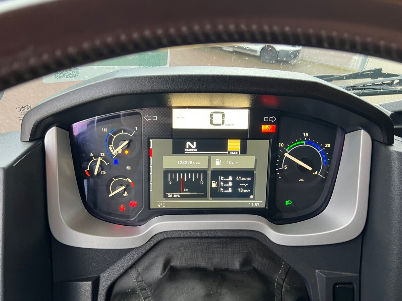 Renault C 520 6x4 C 520 6x4, Retarder, Nebenantrieb - Грузовик-шасси: фото 4 Renault C 520 6x4 C 520 6x4, Retarder, Nebenantrieb - Грузовик-шасси: фото 4
