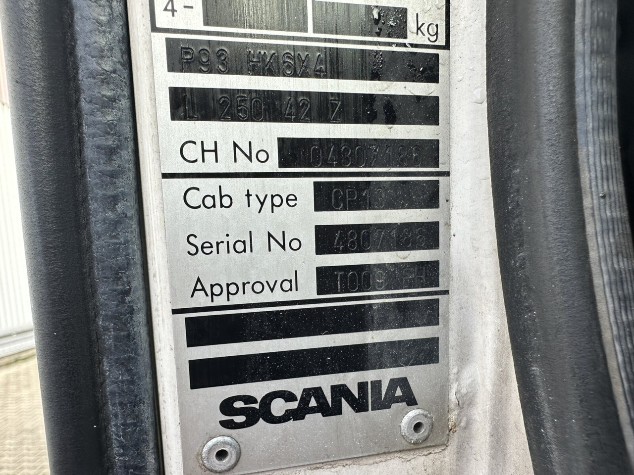 Scania P93 HK 250 6x4L P93 HK 250 6x4L - Грузовик-шасси: фото 2 Scania P93 HK 250 6x4L P93 HK 250 6x4L - Грузовик-шасси: фото 2