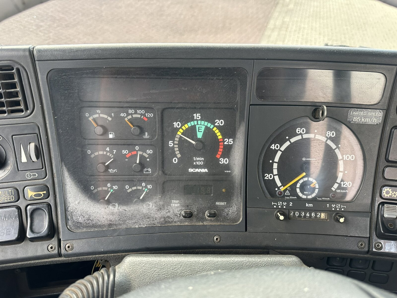 Scania P93 HK 250 6x4L P93 HK 250 6x4L - Грузовик-шасси: фото 5 Scania P93 HK 250 6x4L P93 HK 250 6x4L - Грузовик-шасси: фото 5