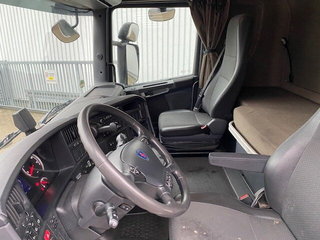 Scania R450 LB 6x2-4 R450 LB 6x2-4 Getränkekoffer, Retarder, Lift-/Lenkachse, Stapleraufnahme - Грузовик с закрытым кузовом: фото 4 Scania R450 LB 6x2-4 R450 LB 6x2-4 Getränkekoffer, Retarder, Lift-/Lenkachse, Stapleraufnahme - Грузовик с закрытым кузовом: фото 4