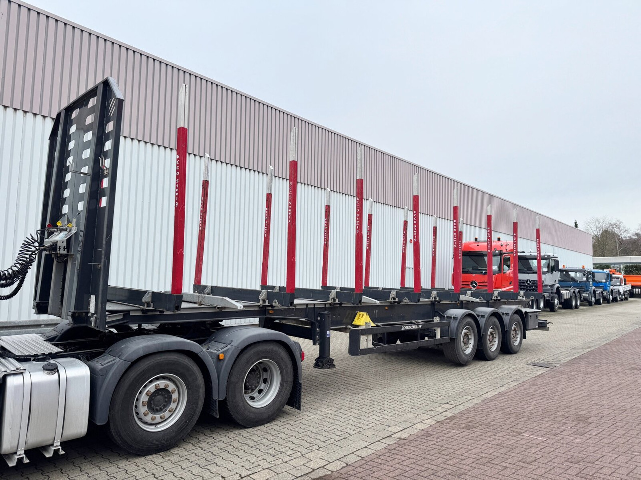 Schwarzmüller 3-Achs Holzauflieger 3-Achs Holzauflieger, Liftachse, MEHRFACH VORHANDEN! - Полуприцеп лесовоз: фото 4 Schwarzmüller 3-Achs Holzauflieger 3-Achs Holzauflieger, Liftachse, MEHRFACH VORHANDEN! - Полуприцеп лесовоз: фото 4