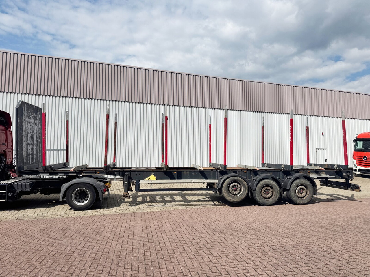 Schwarzmüller 3-Achs Holzauflieger 3-Achs Holzauflieger, Liftachse, MEHRFACH VORHANDEN! - Полуприцеп лесовоз: фото 2 Schwarzmüller 3-Achs Holzauflieger 3-Achs Holzauflieger, Liftachse, MEHRFACH VORHANDEN! - Полуприцеп лесовоз: фото 2