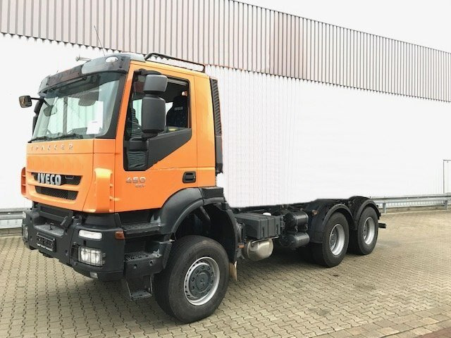 Trakker AD260T45W 6x6 Trakker AD260T45W 6x6 - Грузовик-шасси: фото 1 Trakker AD260T45W 6x6 Trakker AD260T45W 6x6 - Грузовик-шасси: фото 1