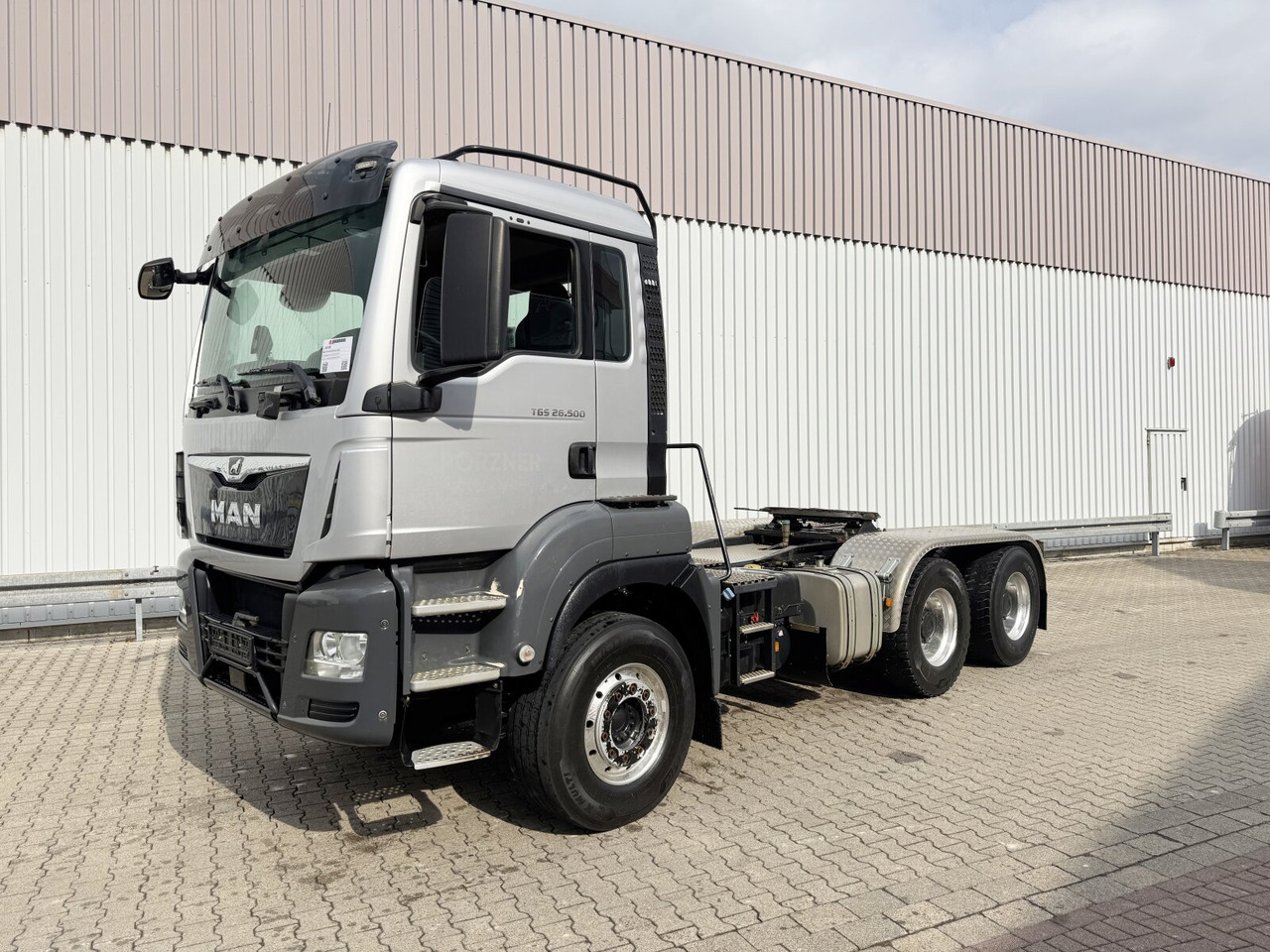 MAN TGS 26.500 6x4 BLS TGS 26.500 6x4 BLS, PriTarder, Navi, Hydraulik - Тягач: фото 1 MAN TGS 26.500 6x4 BLS TGS 26.500 6x4 BLS, PriTarder, Navi, Hydraulik - Тягач: фото 1