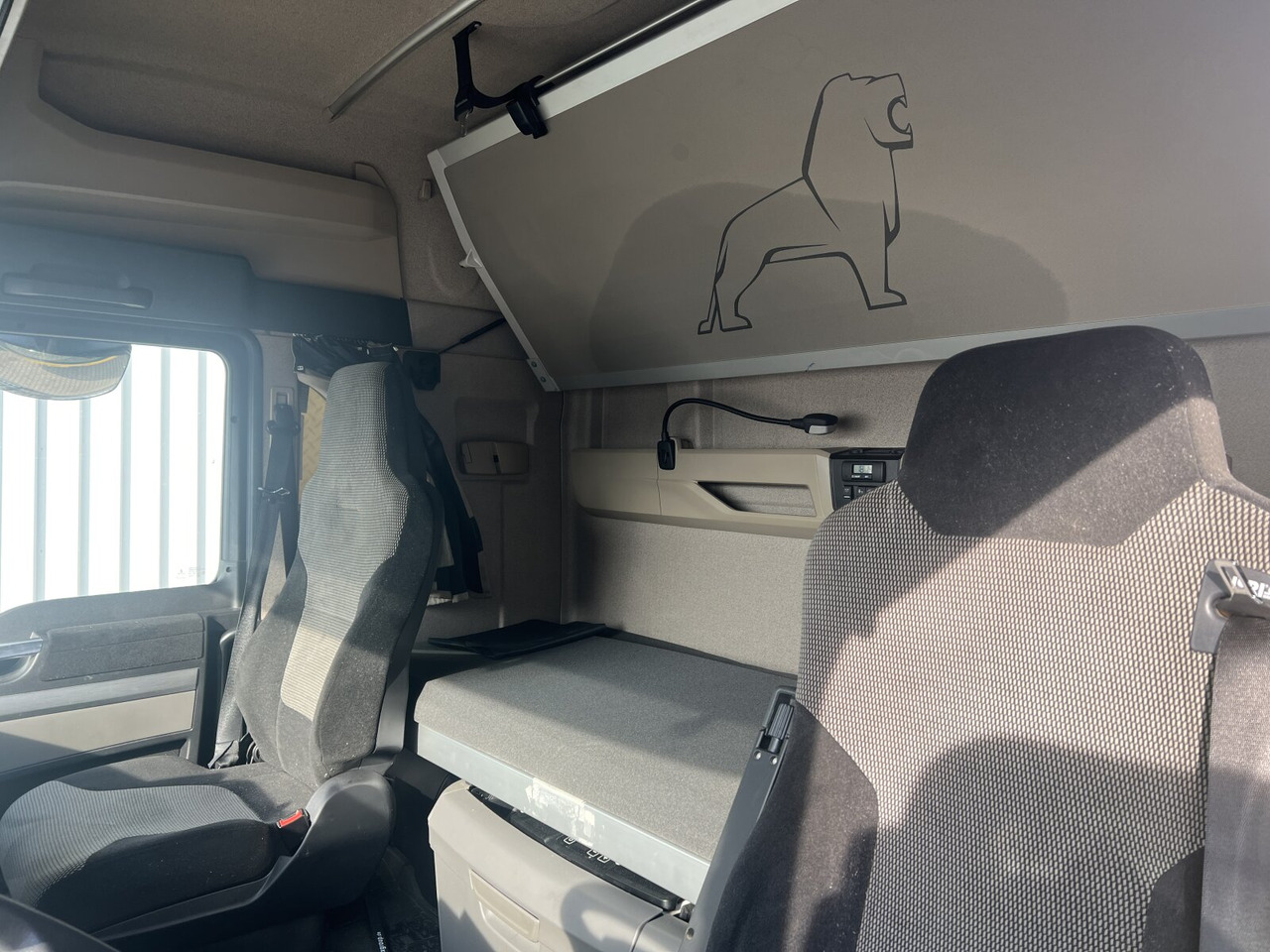 MAN TGX 18.500 4X2 LLS TGX 18.500 4X2 LLS, Retarder, Vollumer - Тягач: фото 4 MAN TGX 18.500 4X2 LLS TGX 18.500 4X2 LLS, Retarder, Vollumer - Тягач: фото 4