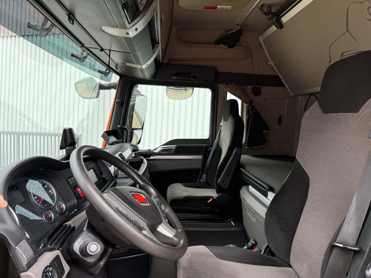 MAN TGX 26.510 6X2/4 BLS TGX 26.510 6X2/4 BLS, Intarder, Vorlauflenk-/lift, Standklima, XXL-Fahrerhaus, 70t - Тягач: фото 2 MAN TGX 26.510 6X2/4 BLS TGX 26.510 6X2/4 BLS, Intarder, Vorlauflenk-/lift, Standklima, XXL-Fahrerhaus, 70t - Тягач: фото 2