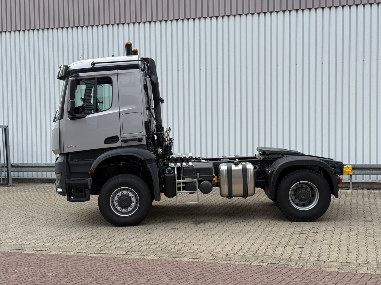 Новый Тягач Mercedes-Benz Arocs 1853 AS 4x4 Arocs 1853 AS 4x4, Retarder, MultimediaCockpit, Navi: фото 8