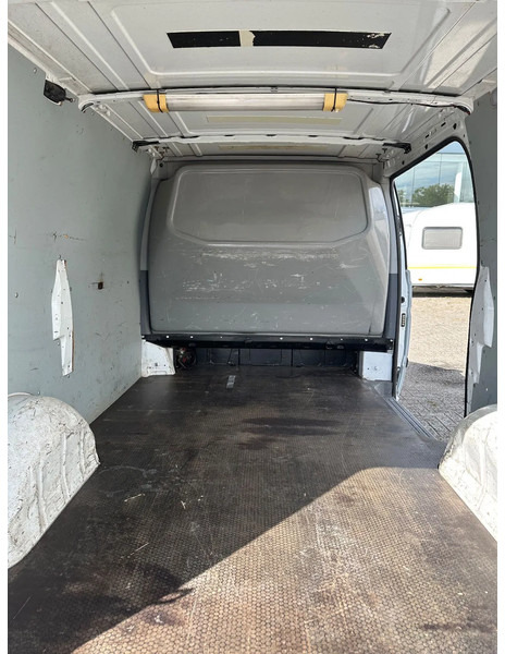Mercedes-Benz Vito 109 CDI + AIRCO + 3 SEATS + APK/TUV + TOWBAR / AHK - Легковой фургон: фото 5 Mercedes-Benz Vito 109 CDI + AIRCO + 3 SEATS + APK/TUV + TOWBAR / AHK - Легковой фургон: фото 5