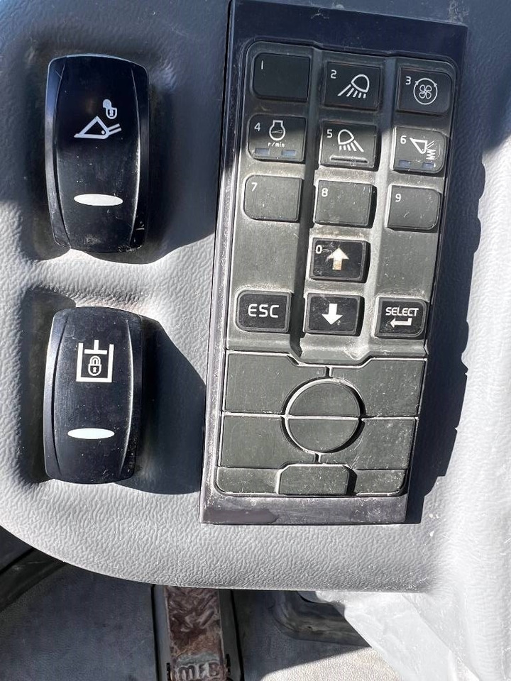 Колёсный погрузчик Volvo L 35 G: фото 24 Колёсный погрузчик Volvo L 35 G: фото 24