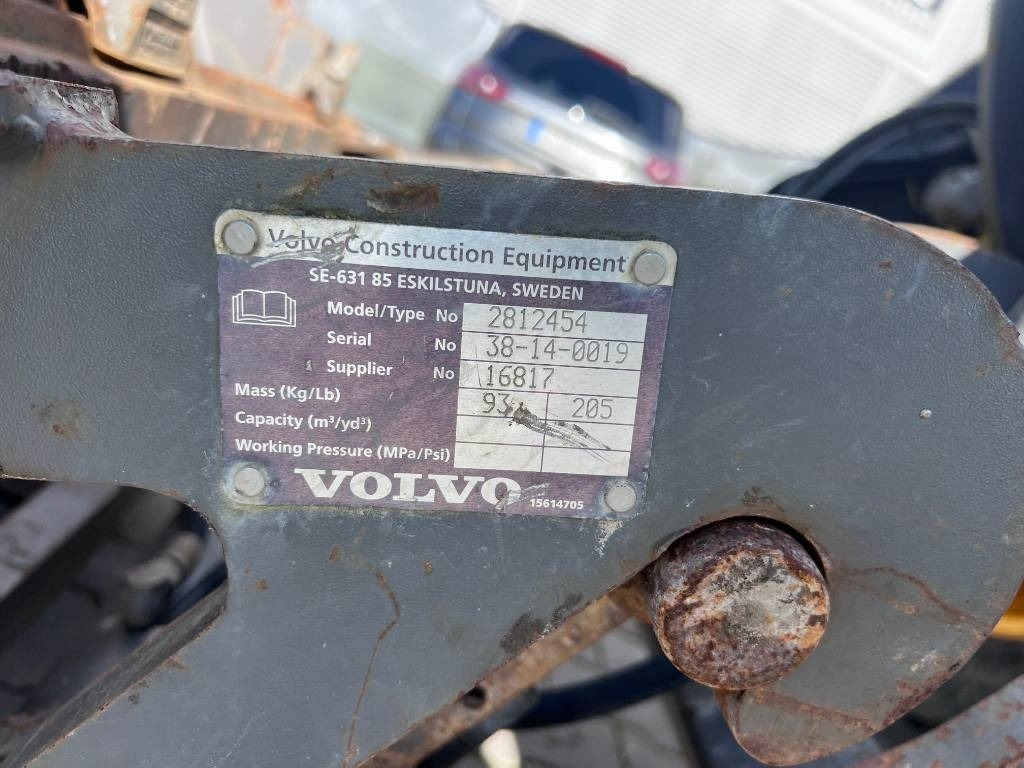 Колёсный погрузчик Volvo L 35 G: фото 10 Колёсный погрузчик Volvo L 35 G: фото 10