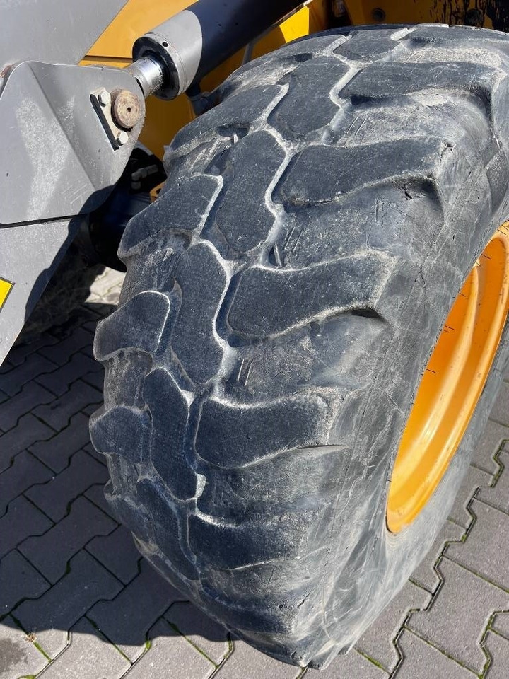 Колёсный погрузчик Volvo L 35 G: фото 15 Колёсный погрузчик Volvo L 35 G: фото 15