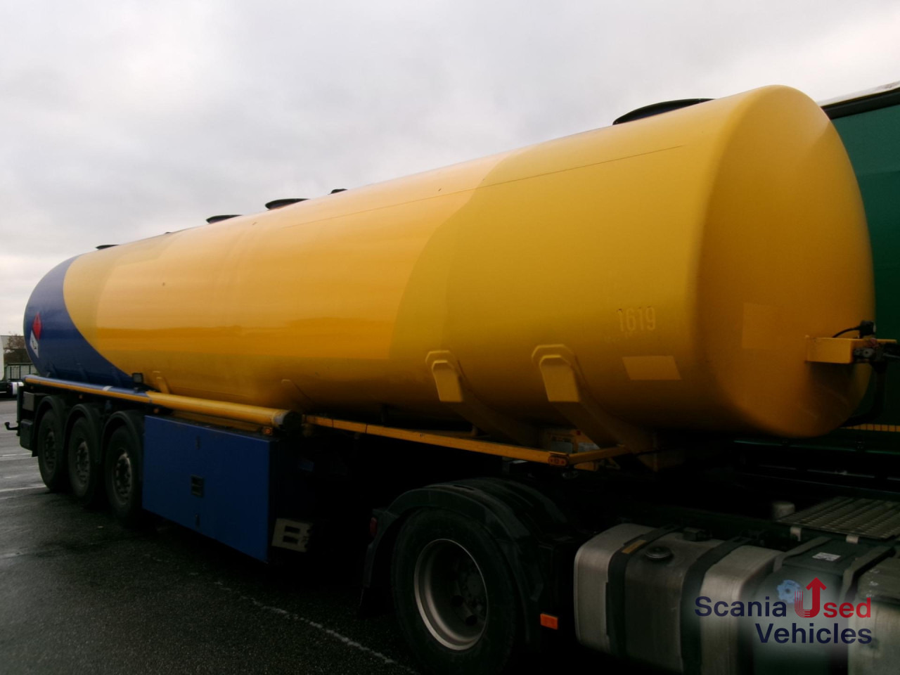 ROHR Tankauflieger f. Treibst. 4 Kammern 2 x Lift - Полуприцеп-цистерна: фото 1 ROHR Tankauflieger f. Treibst. 4 Kammern 2 x Lift - Полуприцеп-цистерна: фото 1