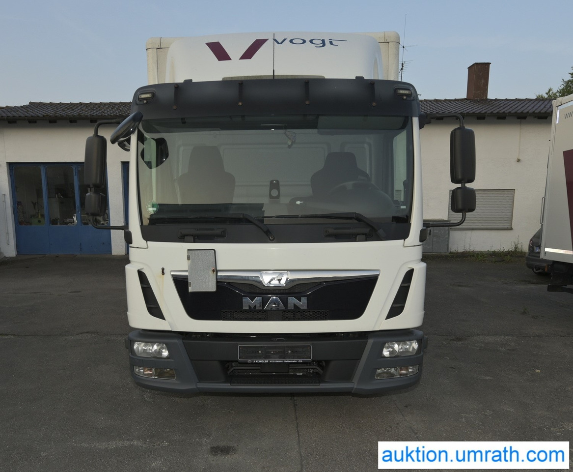 MAN (V182) TGL 12.250 4x2 L/BL Koffer Ladebordwand Klimaautomatik NAVI Luftfederung Automatikgetriebe EURO 6 - Грузовик с закрытым кузовом: фото 2 MAN (V182) TGL 12.250 4x2 L/BL Koffer Ladebordwand Klimaautomatik NAVI Luftfederung Automatikgetriebe EURO 6 - Грузовик с закрытым кузовом: фото 2