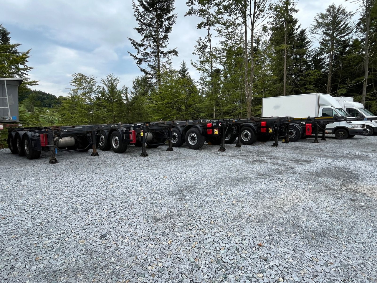 Schwarzmüller S1 R-Serie Tank Chassis ADR SAF Alufelgen - Полуприцеп-контейнеровоз/ Сменный кузов: фото 1 Schwarzmüller S1 R-Serie Tank Chassis ADR SAF Alufelgen - Полуприцеп-контейнеровоз/ Сменный кузов: фото 1