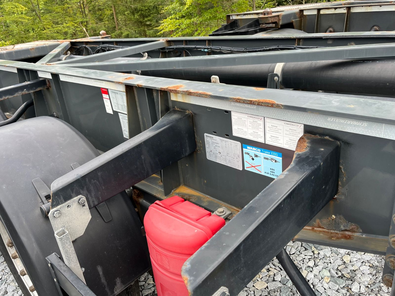 Schwarzmüller S1 R-Serie Tank Chassis ADR SAF Alufelgen - Полуприцеп-контейнеровоз/ Сменный кузов: фото 4 Schwarzmüller S1 R-Serie Tank Chassis ADR SAF Alufelgen - Полуприцеп-контейнеровоз/ Сменный кузов: фото 4