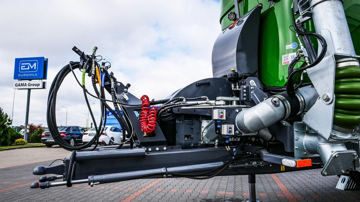 Euromilk Pumpass PX 27000-Tridem-Fendt grün - Цистерна для жидкого навоза: фото 4 Euromilk Pumpass PX 27000-Tridem-Fendt grün - Цистерна для жидкого навоза: фото 4