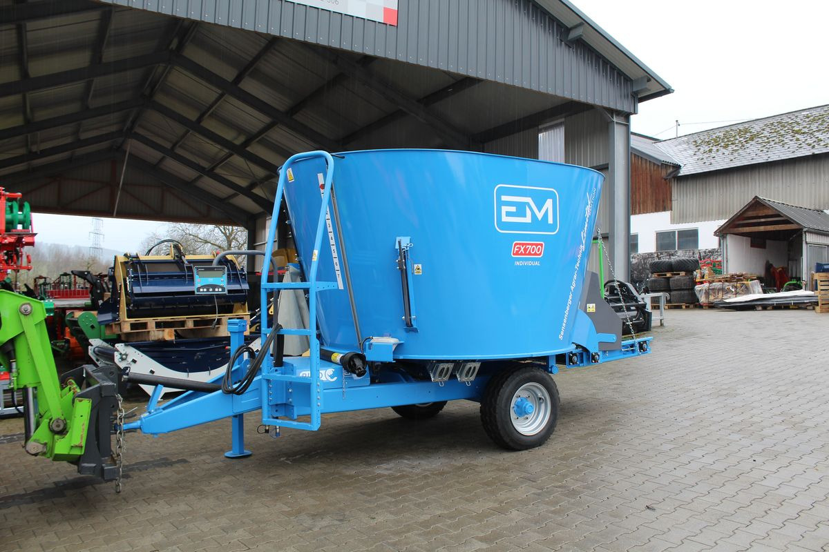 Euromilk Rino FX 700 Individual-NEU - Кормораздатчик: фото 2 Euromilk Rino FX 700 Individual-NEU - Кормораздатчик: фото 2