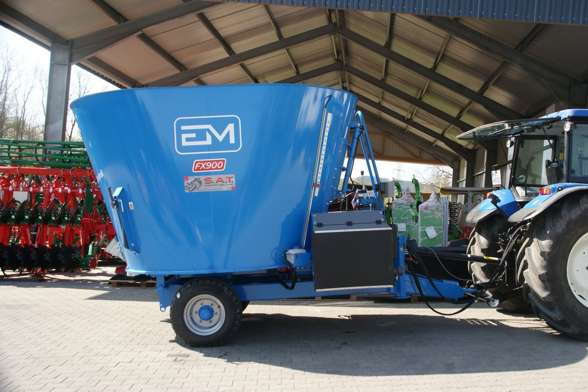 Euromilk Rino FX 900-NEU - Кормораздатчик: фото 5 Euromilk Rino FX 900-NEU - Кормораздатчик: фото 5