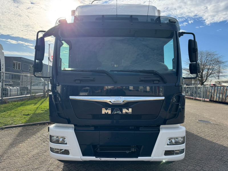 MAN TGM 12.220 / Carrier / Euro 6 / Tail Lift / TUV: 9-2026 / Belgium Truck - Рефрижератор: фото 5 MAN TGM 12.220 / Carrier / Euro 6 / Tail Lift / TUV: 9-2026 / Belgium Truck - Рефрижератор: фото 5