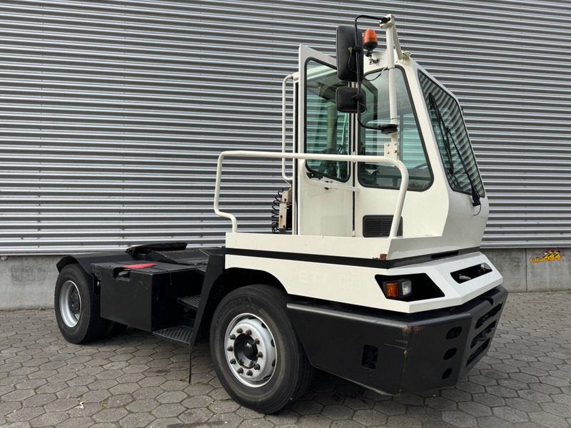 Terberg YT182 / NL Truck - Терминальный тягач: фото 2 Terberg YT182 / NL Truck - Терминальный тягач: фото 2