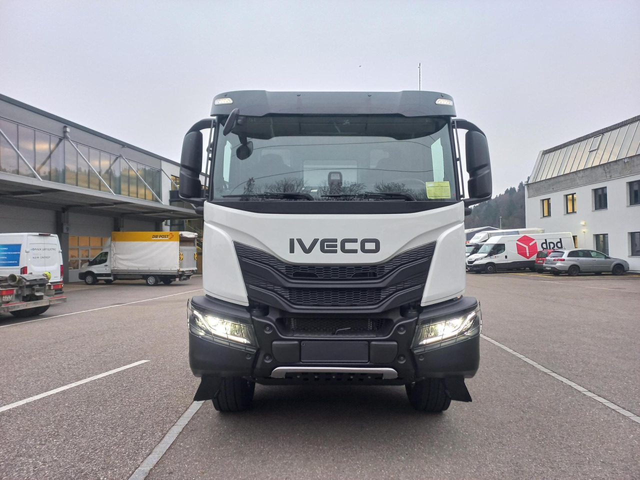 IVECO AD360X50Z HR OFF XWay mit Nüssli 2 Seitenkipper - Самосвал: фото 3 IVECO AD360X50Z HR OFF XWay mit Nüssli 2 Seitenkipper - Самосвал: фото 3