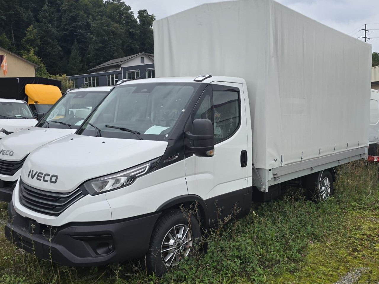 IVECO DAILY 35S18HA8 Blache mit Ladebordwand - Тентованный фургон: фото 1 IVECO DAILY 35S18HA8 Blache mit Ladebordwand - Тентованный фургон: фото 1