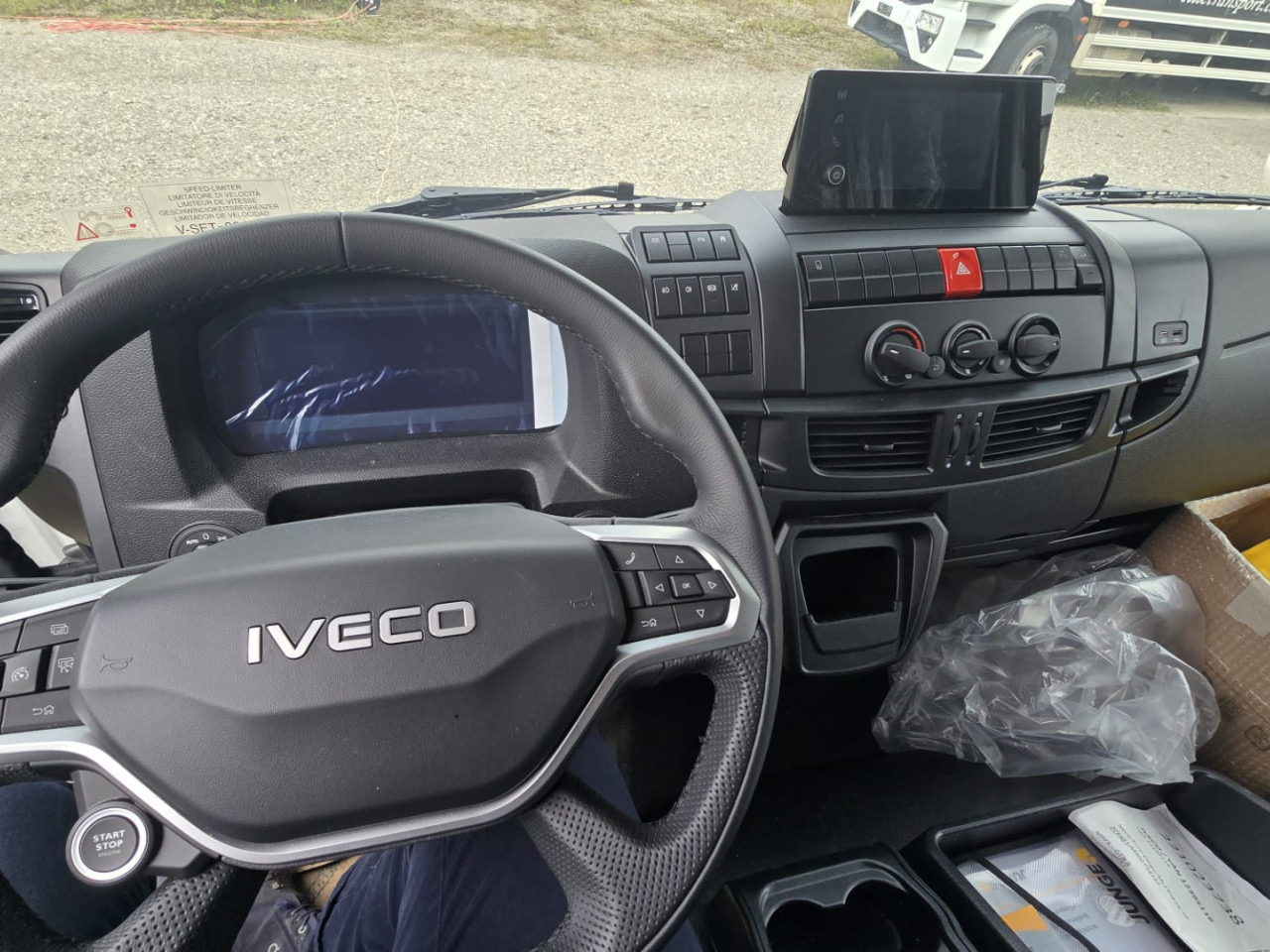 IVECO EuroCargo ML160E28/FP Pritsche Blache und Ladebord - Тентованный грузовик: фото 2 IVECO EuroCargo ML160E28/FP Pritsche Blache und Ladebord - Тентованный грузовик: фото 2