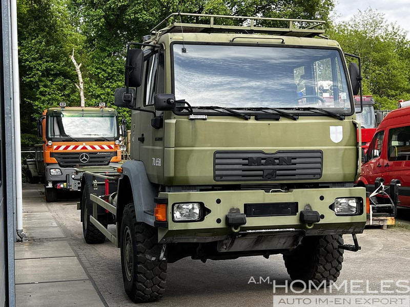 MAN 18.225 LAC 4x4 - Грузовик: фото 2 MAN 18.225 LAC 4x4 - Грузовик: фото 2