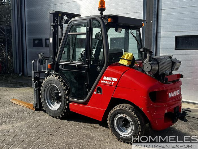 Manitou MSI35T 4ST3A - Внедорожный погрузчик: фото 3 Manitou MSI35T 4ST3A - Внедорожный погрузчик: фото 3