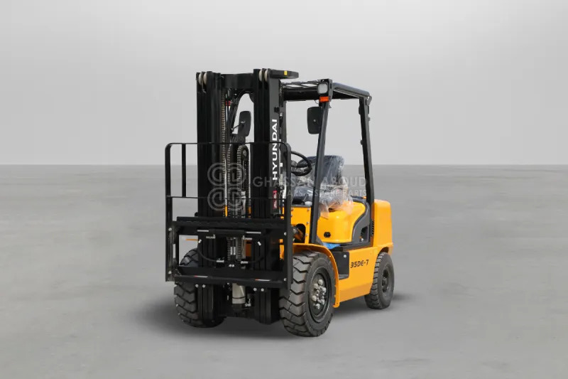 Hyundai Forklift 35DE-7 3.5 TONS DIESEL 3 STAGE - Дизельный погрузчик: фото 1 Hyundai Forklift 35DE-7 3.5 TONS DIESEL 3 STAGE - Дизельный погрузчик: фото 1