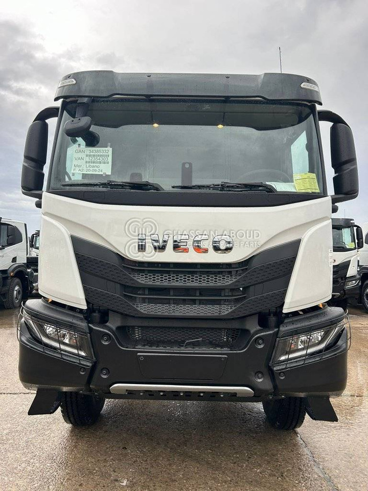 IVECO T-WAY Chassis 6×4 – GVW 33.5 Ton approx. (Tyres 12.00R20) Wheelbase 4200 MY25 - Грузовик-шасси: фото 1 IVECO T-WAY Chassis 6×4 – GVW 33.5 Ton approx. (Tyres 12.00R20) Wheelbase 4200 MY25 - Грузовик-шасси: фото 1