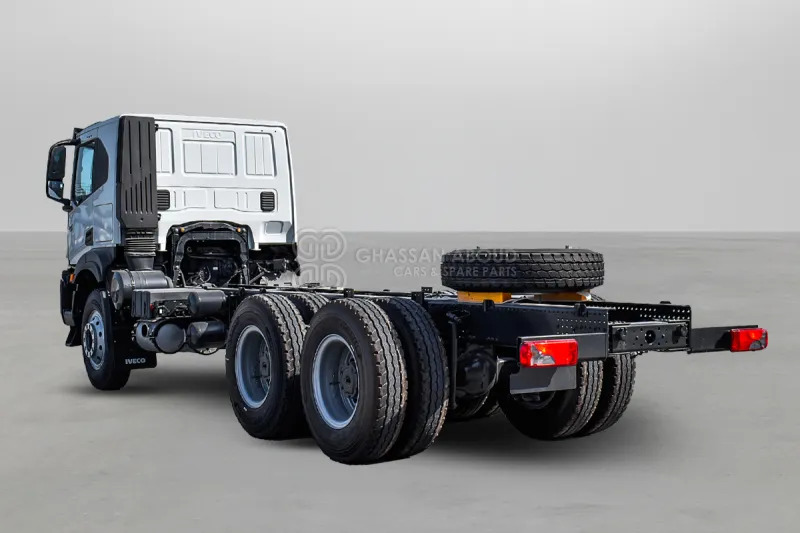 Iveco T-WAY AT380T47H 6x4 R24 Tyres Chassis - Barcelona Stock - Грузовик-шасси: фото 3 Iveco T-WAY AT380T47H 6x4 R24 Tyres Chassis - Barcelona Stock - Грузовик-шасси: фото 3
