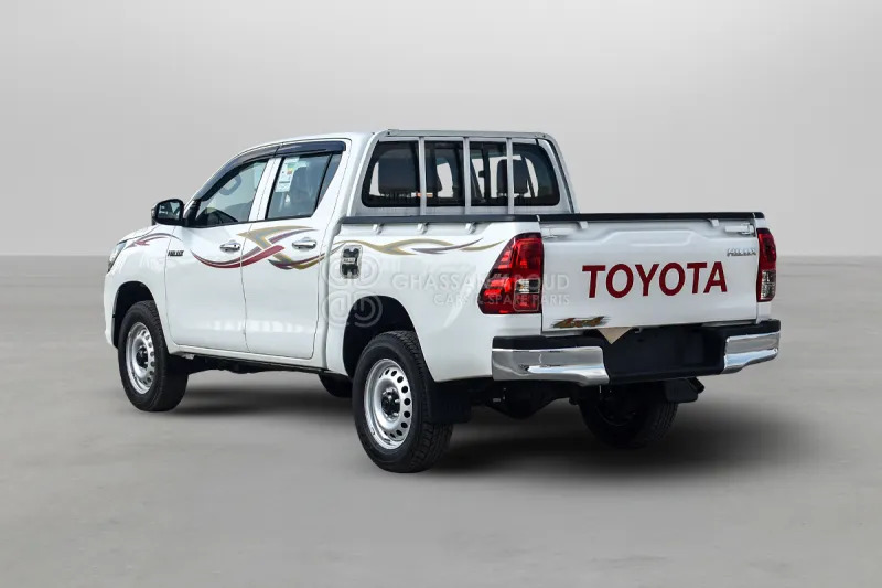Toyota Hilux 4X4 Double Cabin - Пикап, Грузопассажирский фургон: фото 3 Toyota Hilux 4X4 Double Cabin - Пикап, Грузопассажирский фургон: фото 3