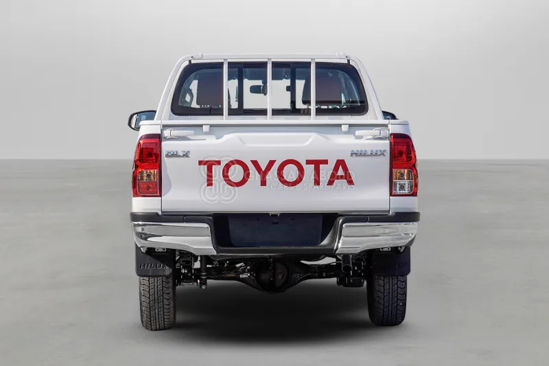 Toyota Hilux 4X4 Double Cabin - Пикап, Грузопассажирский фургон: фото 3 Toyota Hilux 4X4 Double Cabin - Пикап, Грузопассажирский фургон: фото 3