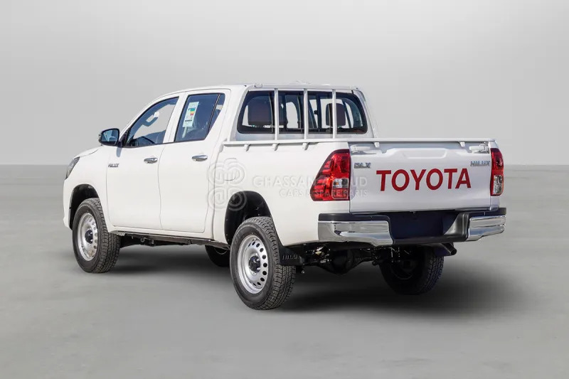 Toyota Hilux 4X4 Double Cabin - Пикап, Грузопассажирский фургон: фото 1 Toyota Hilux 4X4 Double Cabin - Пикап, Грузопассажирский фургон: фото 1