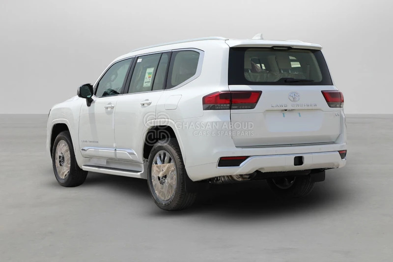 Toyota Land Cruiser 300 4x4 - Внедорожник: фото 2 Toyota Land Cruiser 300 4x4 - Внедорожник: фото 2