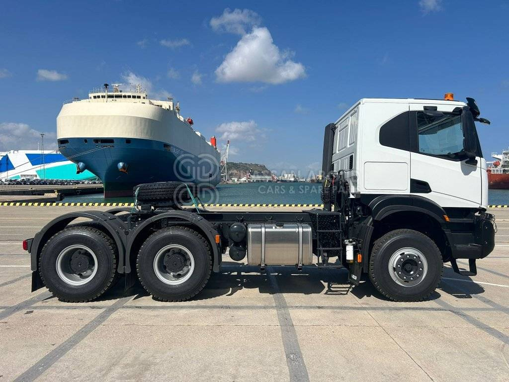 IVECO T-WAY Tractor 6×4 AT720T47TH GVW 26-38 Ton HP 470 R20Tyre MY25 - Тягач: фото 2 IVECO T-WAY Tractor 6×4 AT720T47TH GVW 26-38 Ton HP 470 R20Tyre MY25 - Тягач: фото 2
