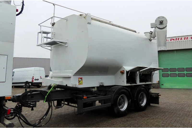 Samro AUGER + Air. 4 comp. - Прицеп-цистерна: фото 4 Samro AUGER + Air. 4 comp. - Прицеп-цистерна: фото 4