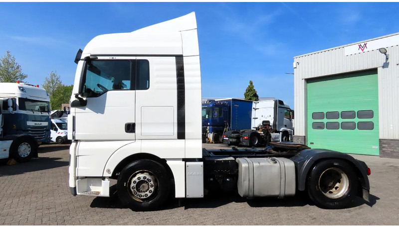 MAN TGX.18.400 euro5 EEV, RETARDER, 2X FUEL TANK, FRIGO - Тягач: фото 4 MAN TGX.18.400 euro5 EEV, RETARDER, 2X FUEL TANK, FRIGO - Тягач: фото 4