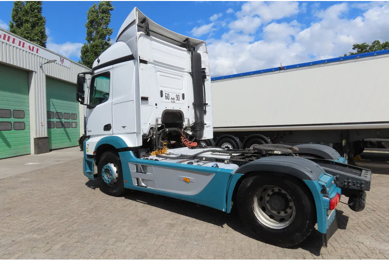 Mercedes-Benz Actros 1846 PTO. HYDRAULIC - Тягач: фото 5 Mercedes-Benz Actros 1846 PTO. HYDRAULIC - Тягач: фото 5