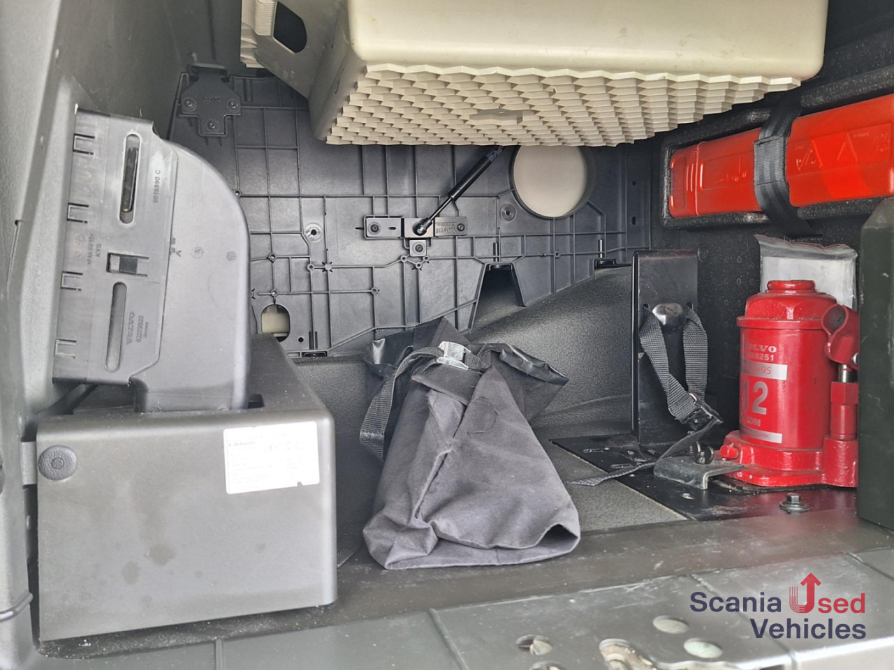 Тягач VOLVO FH 500 Lowliner Euro 6 TUV NEU !!: фото 10