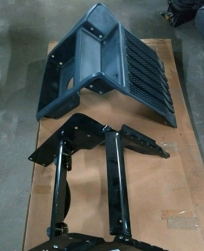 Scania COVER REPAIR KIT STEPS+SIDE BRACKETS+PLASTIC COVER Scania R, CR/CP - Аккумулятор для Грузовиков: фото 3 Scania COVER REPAIR KIT STEPS+SIDE BRACKETS+PLASTIC COVER Scania R, CR/CP - Аккумулятор для Грузовиков: фото 3