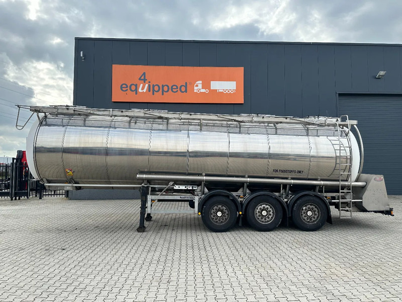 Feldbinder FOOD / LEVENSMIDDELEN / LEBENSMITTEL / 33.500L / 3-COMP / PUMP / NL-trailer / APK: 10-2026 - Полуприцеп-цистерна: фото 2 Feldbinder FOOD / LEVENSMIDDELEN / LEBENSMITTEL / 33.500L / 3-COMP / PUMP / NL-trailer / APK: 10-2026 - Полуприцеп-цистерна: фото 2