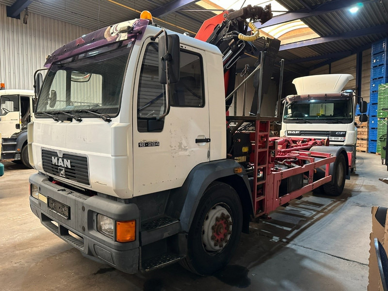 MAN 18.284 HOOKLIFT + CRANE PALFINGER PK 11001 A - STEEL SPRING / BLATT / LAMES - BE TRUCK - Крюковой мультилифт, Автоманипулятор: фото 2 MAN 18.284 HOOKLIFT + CRANE PALFINGER PK 11001 A - STEEL SPRING / BLATT / LAMES - BE TRUCK - Крюковой мультилифт, Автоманипулятор: фото 2