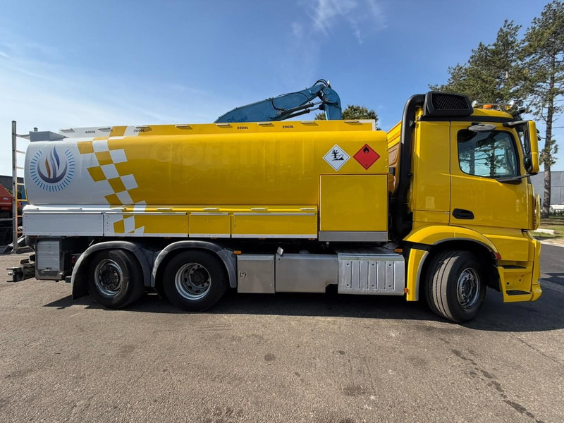 Mercedes-Benz ANTOS 2632 6x2 FUEL TANKER 16.000L - 4 COMP - DIESEL / PETROL - RETARDER - EURO 6 - LIFT / STEERING AXLE - *FULL AIR* - BE TRUCK - Грузовик-цистерна: фото 4 Mercedes-Benz ANTOS 2632 6x2 FUEL TANKER 16.000L - 4 COMP - DIESEL / PETROL - RETARDER - EURO 6 - LIFT / STEERING AXLE - *FULL AIR* - BE TRUCK - Грузовик-цистерна: фото 4