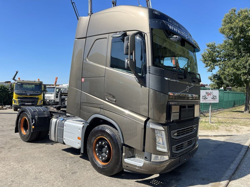 Volvo FH 460 LNG GAS ADR - ACC + Dynamic Steering - I-park Cool - Lane Keeping Support - collision warning - leather - ... BE Truck - Тягач: фото 1 Volvo FH 460 LNG GAS ADR - ACC + Dynamic Steering - I-park Cool - Lane Keeping Support - collision warning - leather - ... BE Truck - Тягач: фото 1