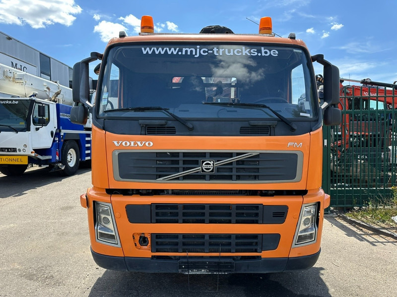 Volvo FM9-300 6x2 HOOKLIFT + HIAB 122 B-2 CL + ROTATOR - LIFT + STEERING AXLE - A/C - EURO 5 - INCL. CONTAINER - BE TRUCK - Крюковой мультилифт, Автоманипулятор: фото 2 Volvo FM9-300 6x2 HOOKLIFT + HIAB 122 B-2 CL + ROTATOR - LIFT + STEERING AXLE - A/C - EURO 5 - INCL. CONTAINER - BE TRUCK - Крюковой мультилифт, Автоманипулятор: фото 2